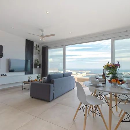 Stunning Penthouse With Private Pool By Homely *