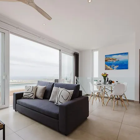 度假居 Stunning Penthouse With Private Pool By Homely *