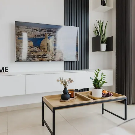 Stunning Penthouse With Private Pool By Homely * 梅利哈