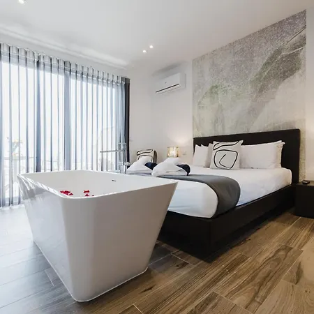 度假居 Stunning Penthouse With Private Pool By Homely 梅利哈