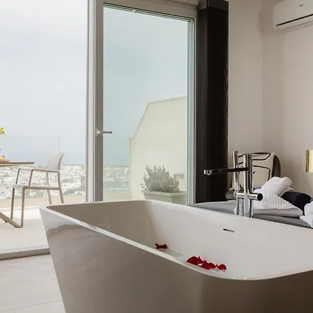 Stunning Penthouse With Private Pool By Homely *
