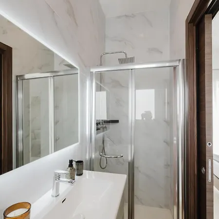 Stunning Penthouse With Private Pool By Homely