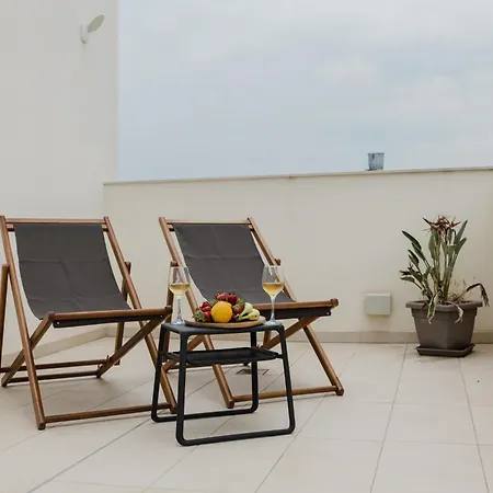 度假居 Stunning Penthouse With Private Pool By Homely 梅利哈